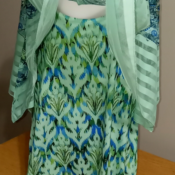 World unity top - Picture 3 of 6